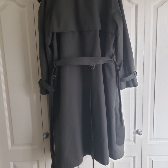 London Fog Trench Coat - Picture 3 of 5